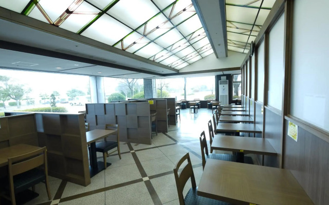 Route Inn Grantia Komatsu Airport