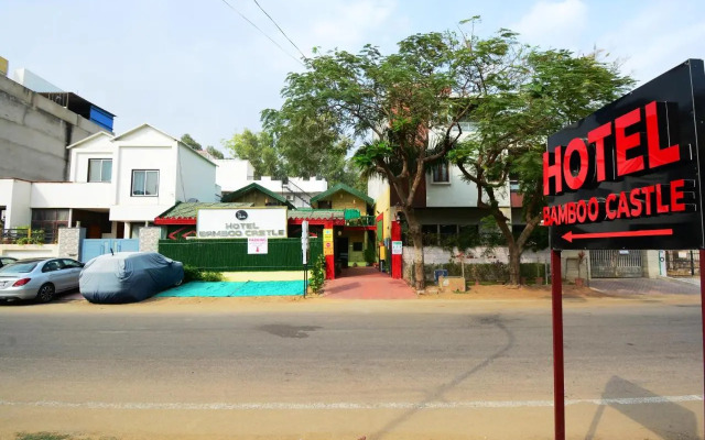 Hotel Bamboo Castle
