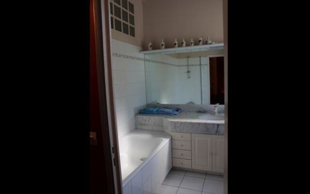 Carcas Hôtes Guest House