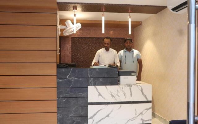 Goroomgo Royal View Digha