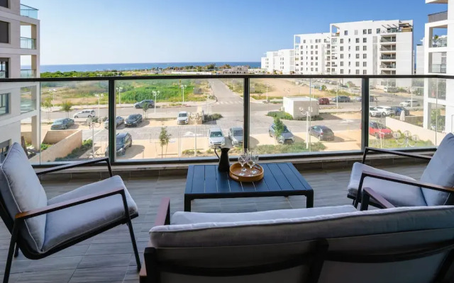 Panoramic Seaview Balcony Escape by Sea N Rent