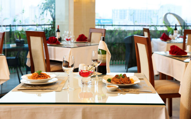 Luxeden Hotel Hanoi