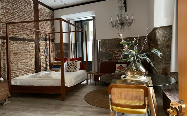 Opera Suite Carmen Studio near Royal Palace