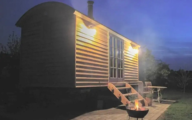 The Parlour, for Alton Towers & the Peak District