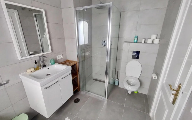 Holiday Home Near La Duquesa Golf & Beach