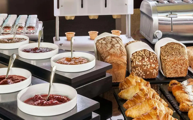NH Timisoara Hotel