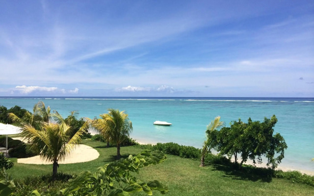 Villasun Seafront Apartment at Cap Ouest