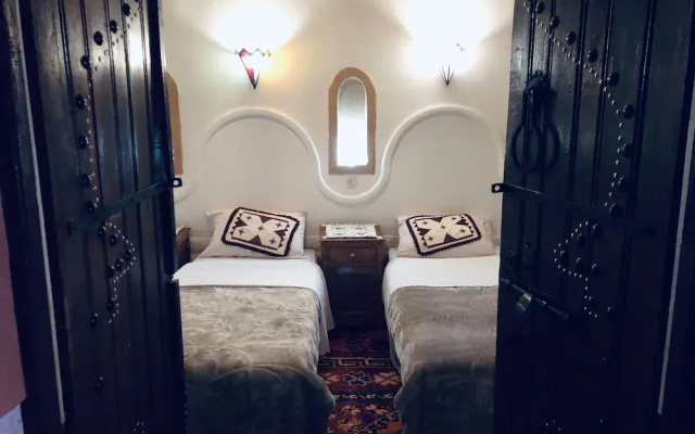 TAFSUT Guesthouse Stay with locals