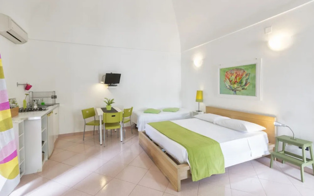 Gioia 13 Apartments & Rooms