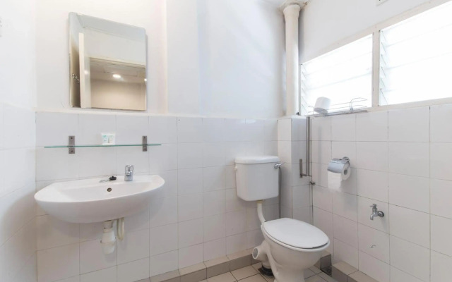 Lodge Paradize Hotel by OYO Rooms