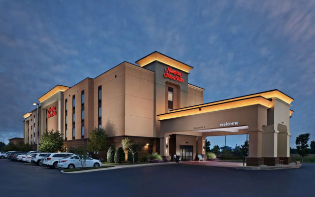 Hampton Inn & Suites Millington