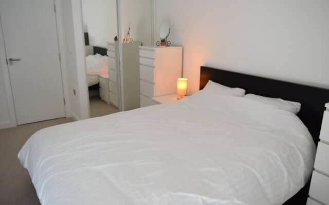 Spacious 2 Bedroom Apartment in Blackheath