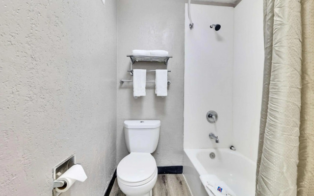Motel 6 Austin, TX - Airport - South