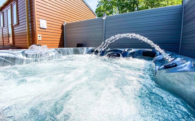 Remarkable 2-bed Lodge in Northumberland
