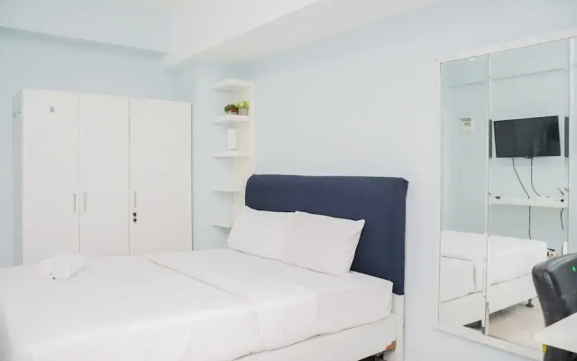 Roomy Studio Room Bintaro Park View Apartment