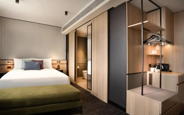 Hotel Causeway