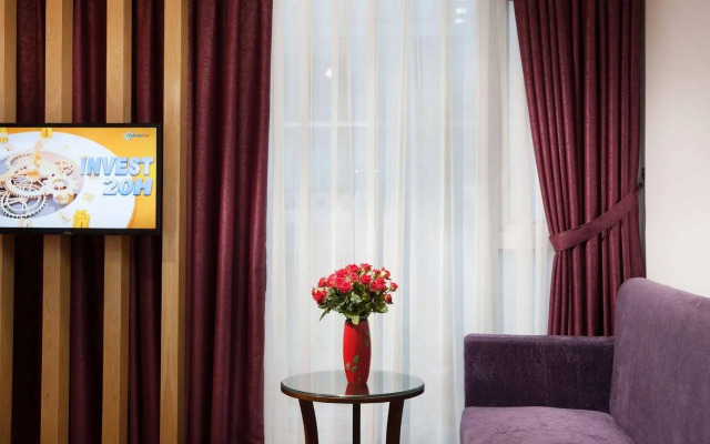Tu Sakura Hotel