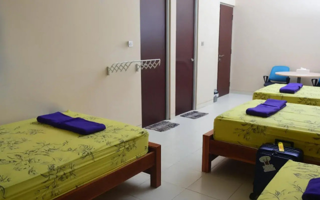 Footprints Backpacker