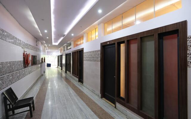 OYO Flagship 17085 Bhagat Residency