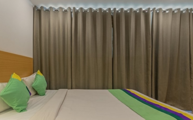Townhouse 858 Hotel N Y