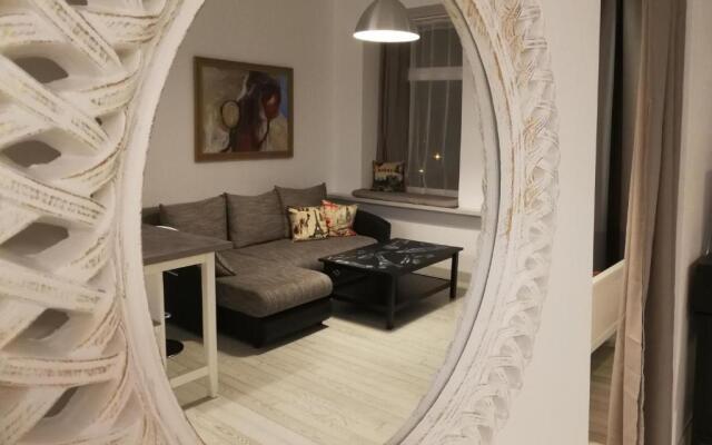 Vilnius apartment with stained glass