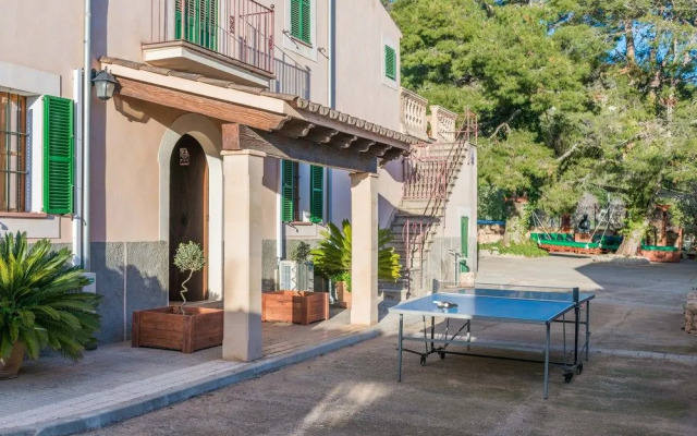 SON Alegre DE Bunyola