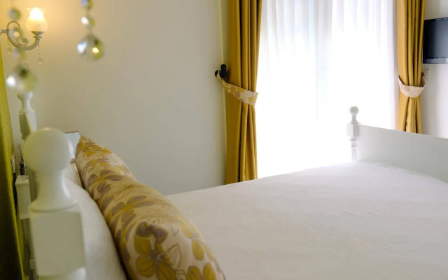 Selin Hotel