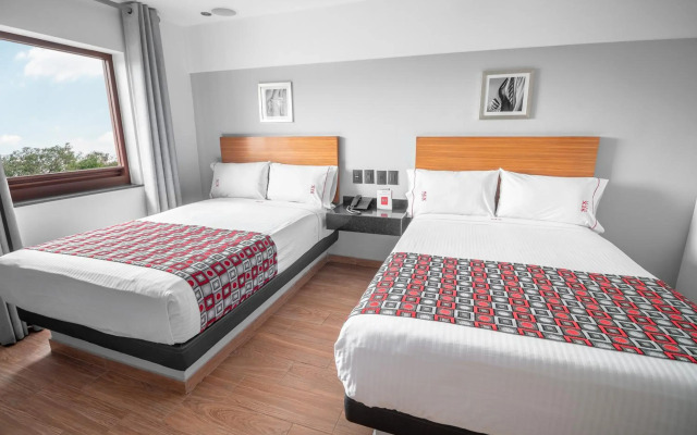 Six Hotel Guadalajara Expiatorio