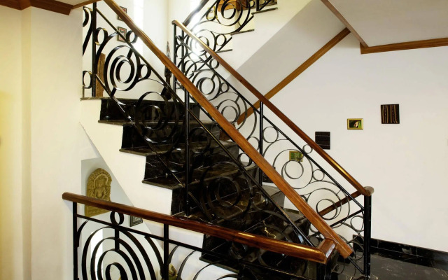 Thara Bayview Villa