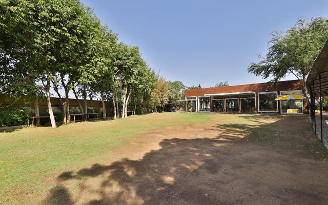 OYO 30255 Milan Party Hall