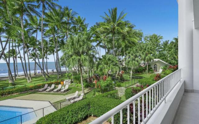 Belle Escapes - Suite 14, where Pure Luxury meets the Coral Sea, Alamanda Resort