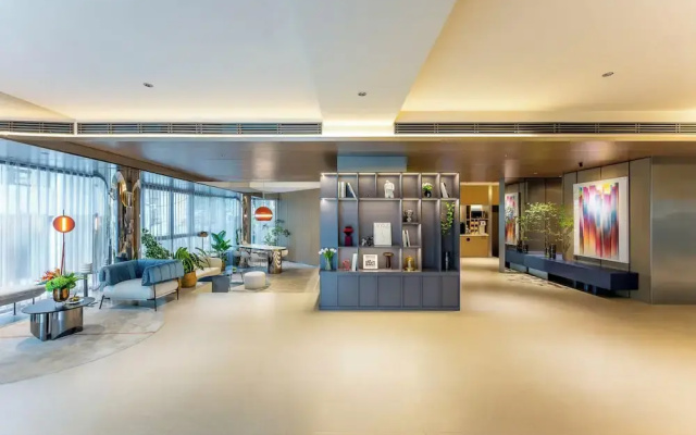 Holiday Inn Express Shanghai Jing'an Temple by IHG