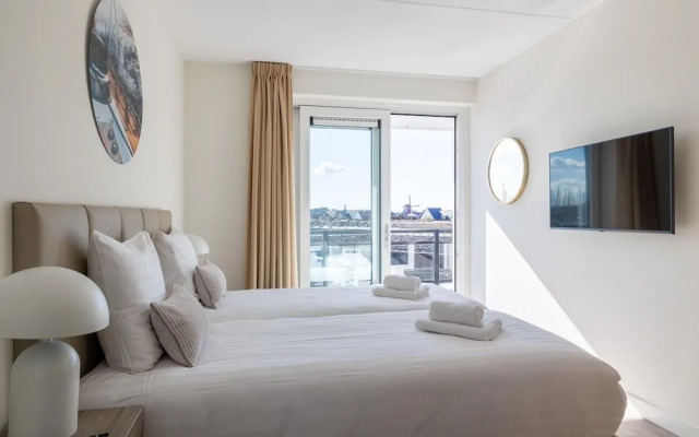 Apartment in Sint-annaland by the Harbor