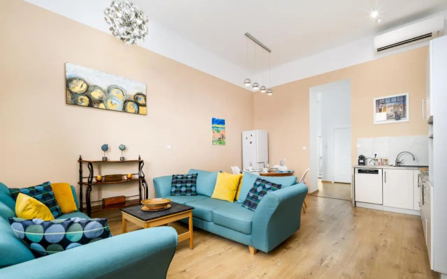 JA18 Downtown Pearl - 2 bedroom apartment