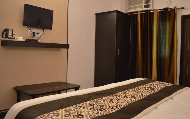 Hotel Priya