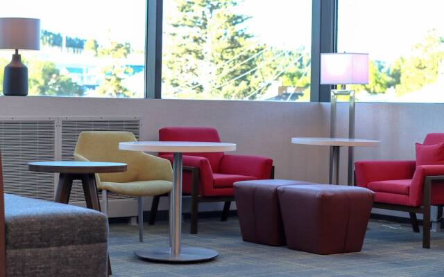 Hampton Inn by Hilton Lead