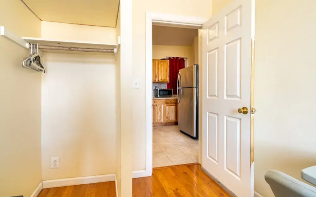 Furnished Empire Blvd Guest House
