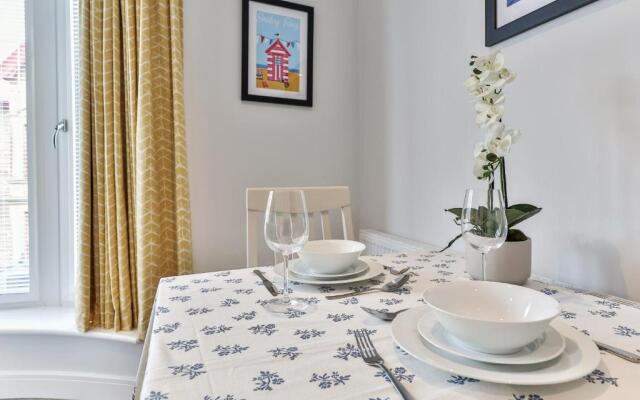 13 Belle House - Apartment 2