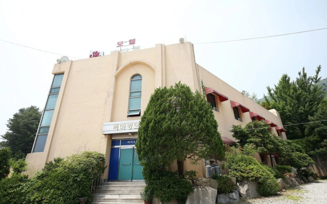 Eumseong Baekmaryeong Motel