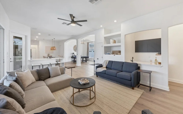 228 Freeport Court