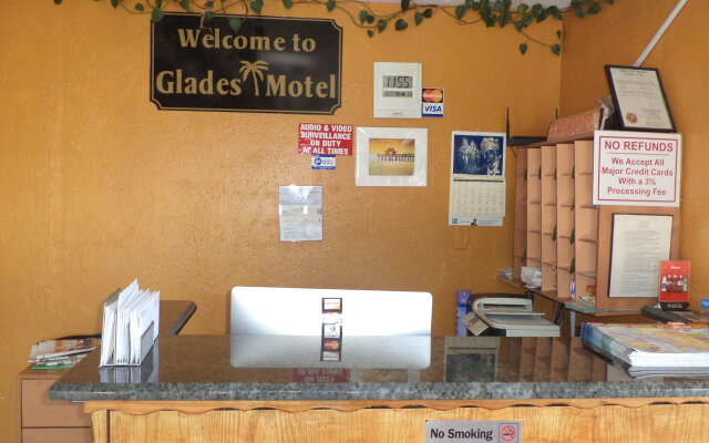 Glades Motel - Naples