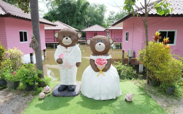 Baan Klang Nam Resort