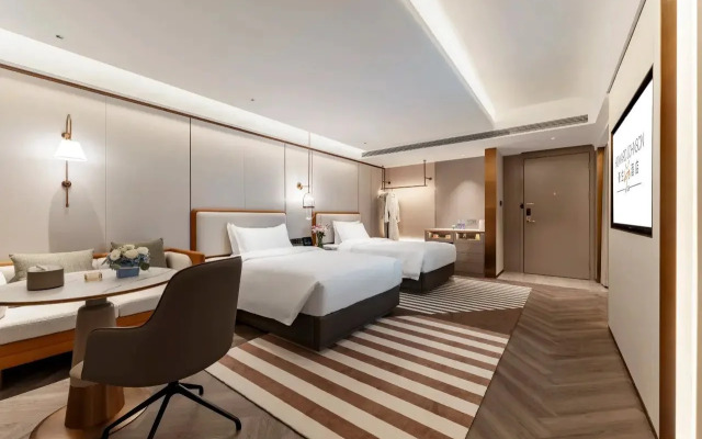 Howard Johnson By Wyndham Life Jiefangbei Chongqing