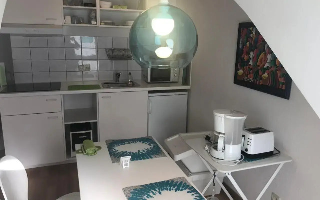 Studio Ochsenfurt mit sonnigem Balkon