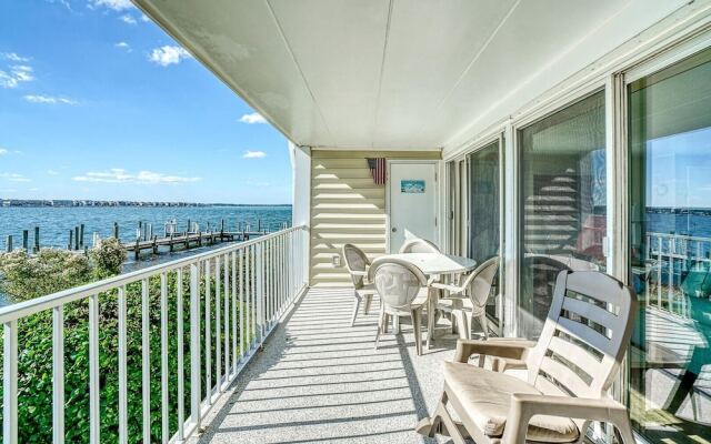 Thunder Island 139d 2 Bedroom Condo by RedAwning