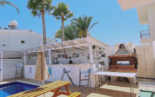 Villa Maria Petounta by STAY BnB