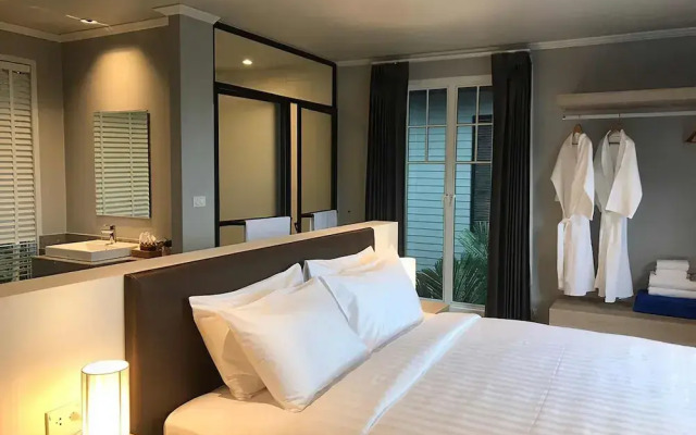 Grande Sun Seaside Villas