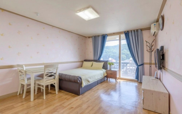 Daebudo Grand Blue Pension