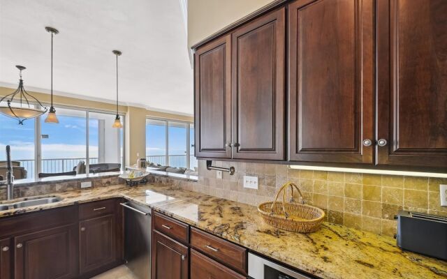 Oceania 902 - Gulf Front 3 BR - sleeps 6 3 Bedroom Condo by RedAwning