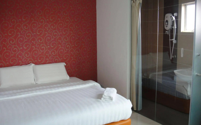 1 Hotel Mahkota Cheras